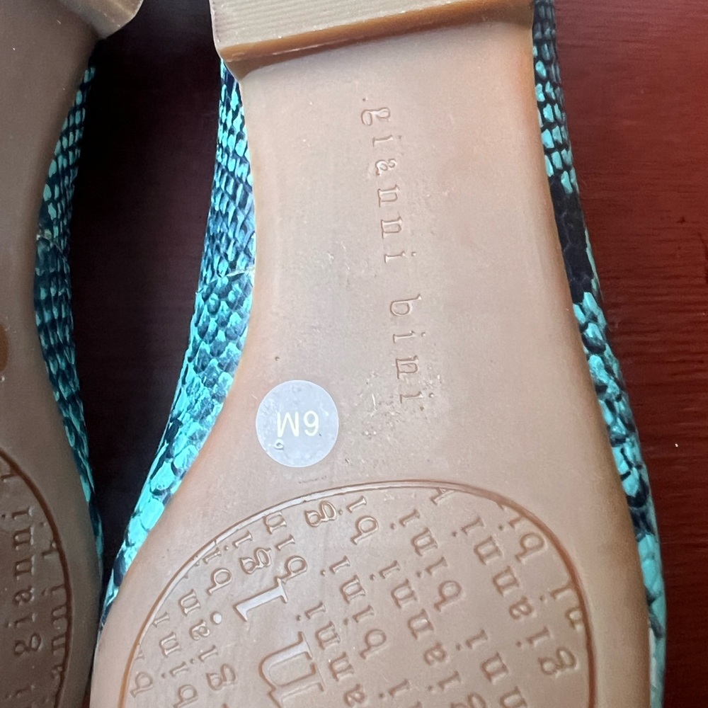 Gianvito‎ Rossi Teal Snakeskin Loafers - Picture 5 of 5